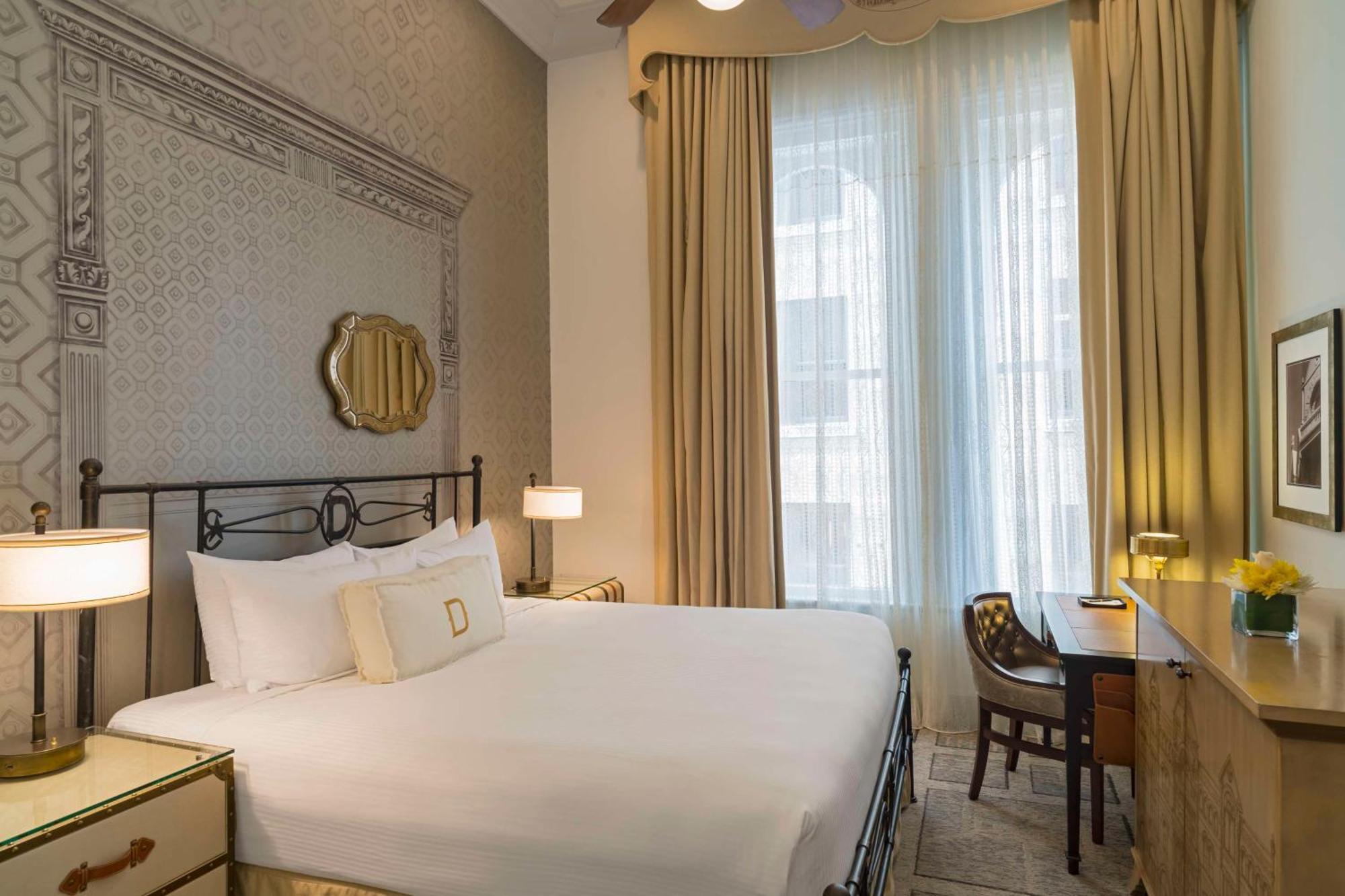 The Driskill 5*