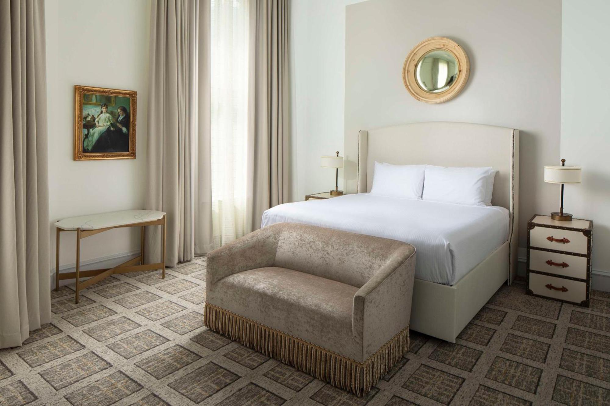The Driskill 5*